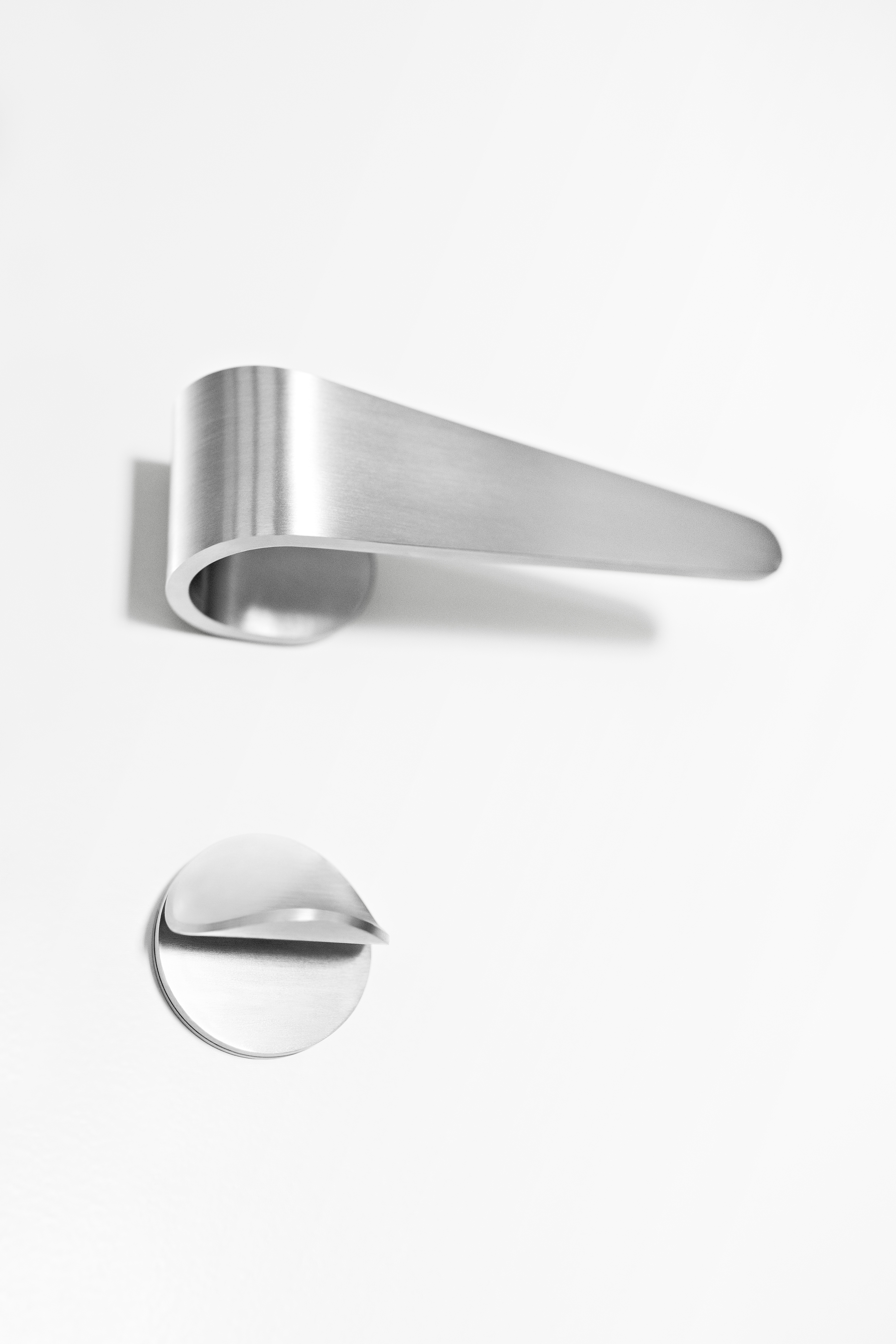 Fold series of door fittings