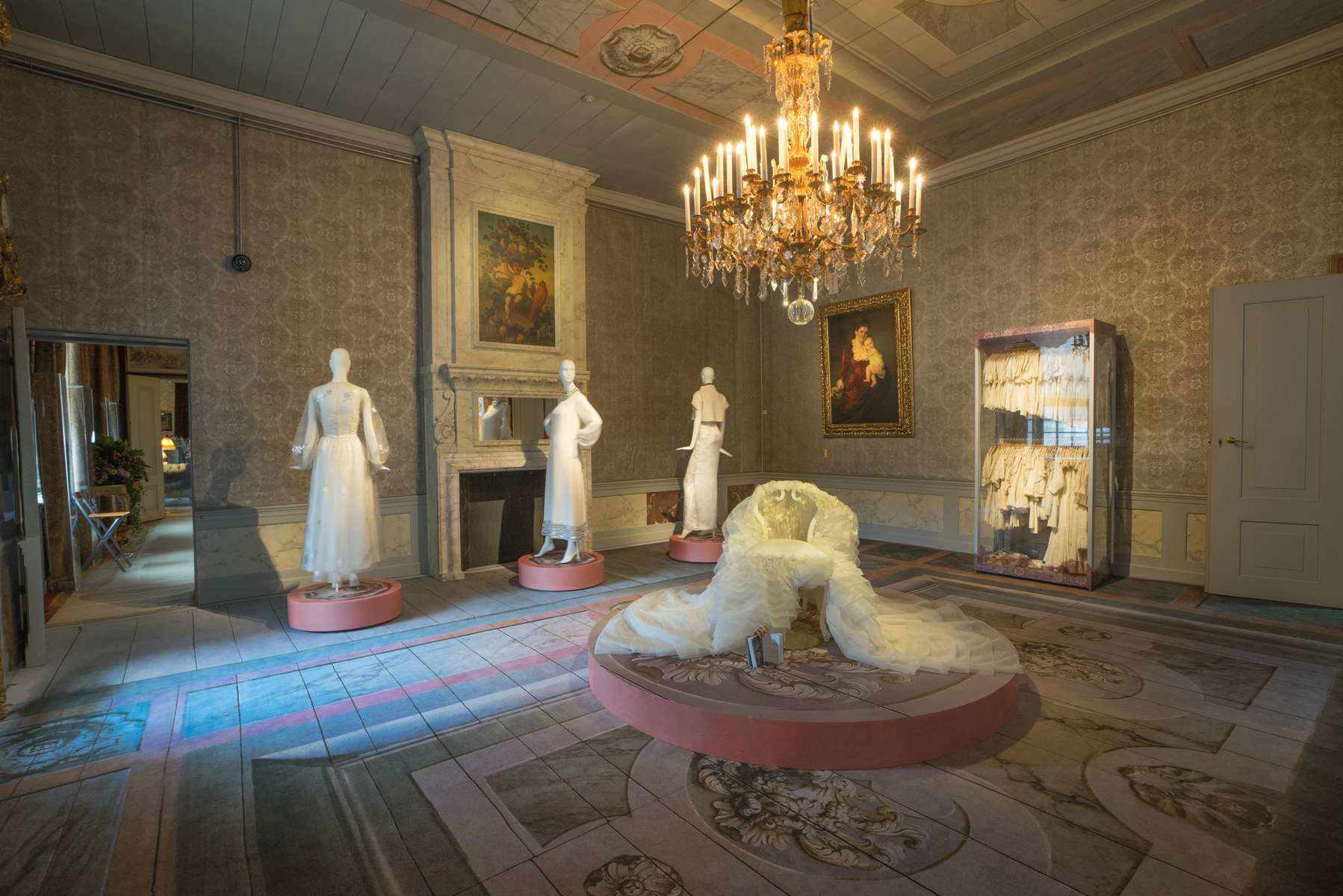 Royal Showpieces - A royal encounter with Dutch design at Paleis Het Loo