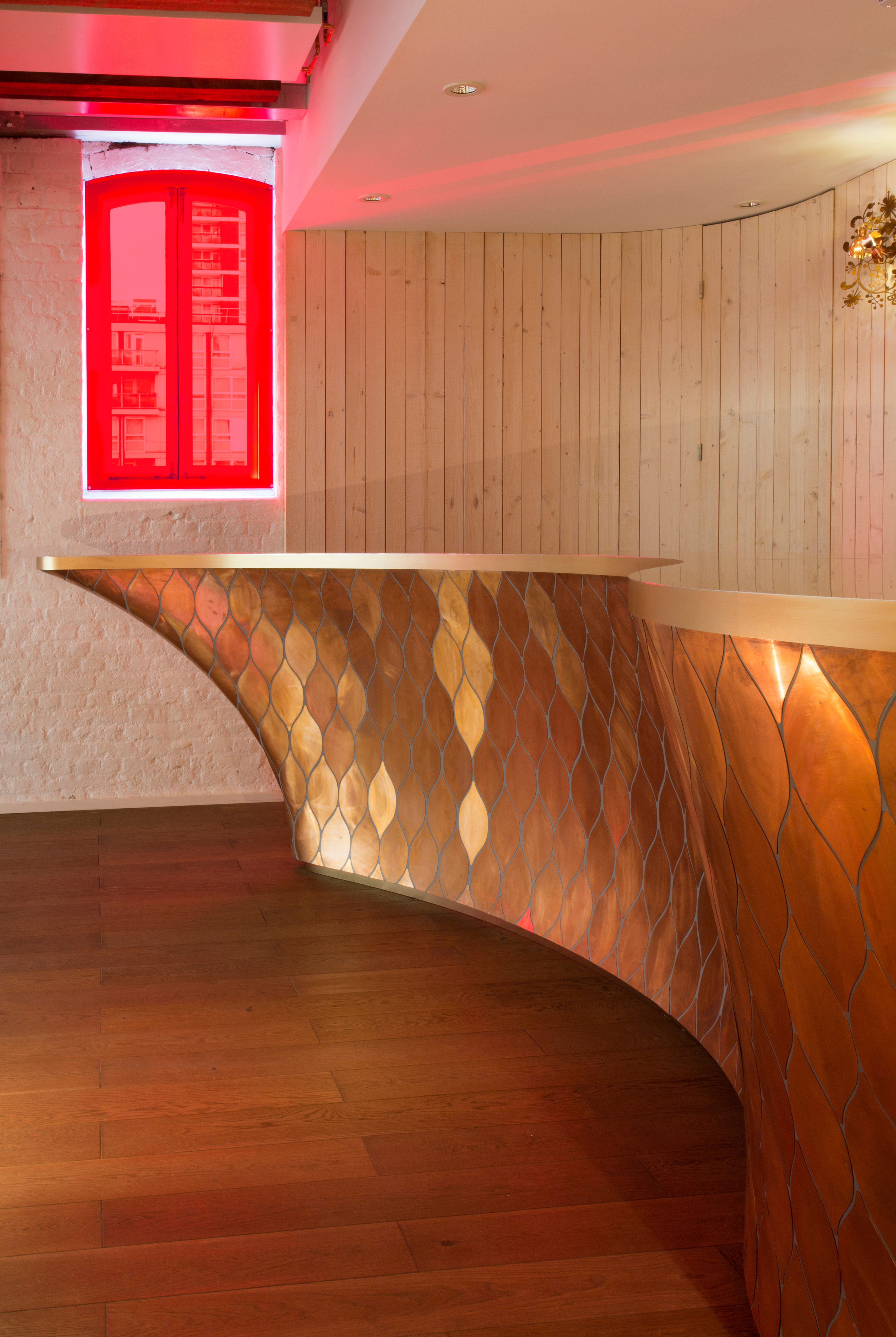 Bar design for Sarabande