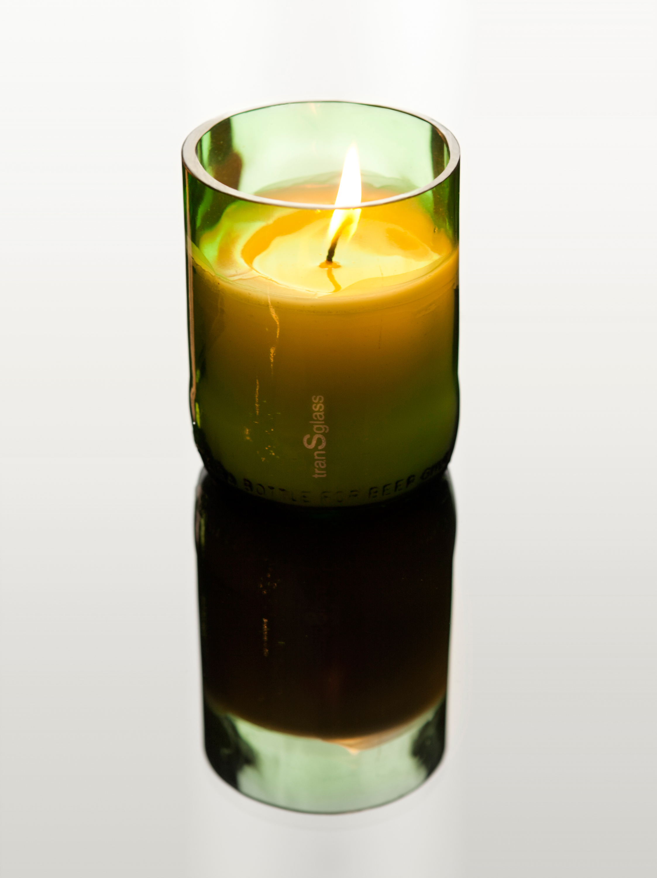 tranSglass candle now available